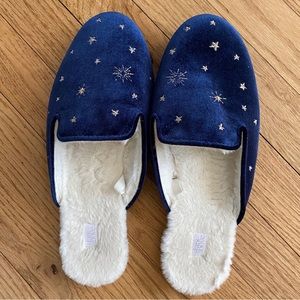 Target mule/slippers size 9